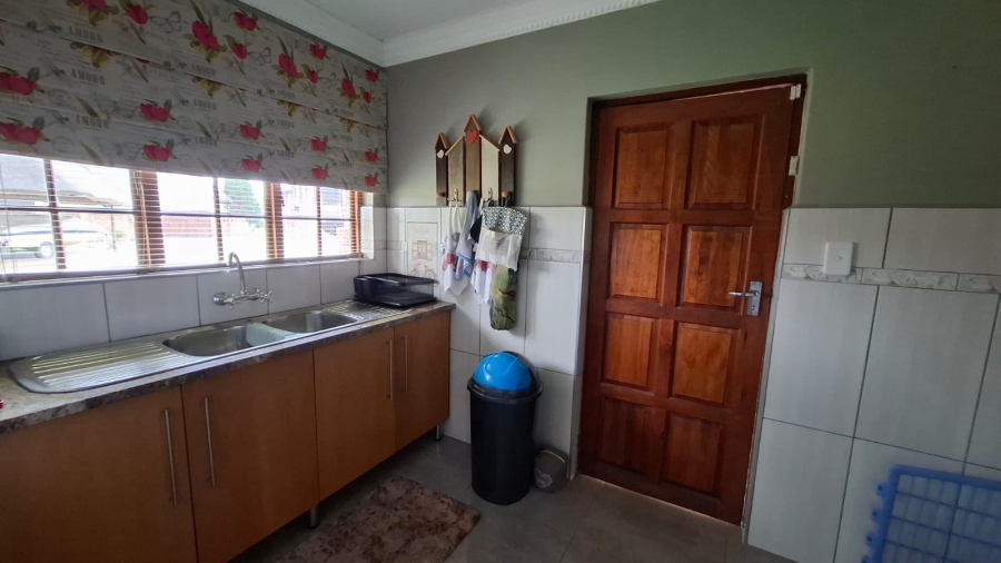4 Bedroom Property for Sale in Vaal Park North West